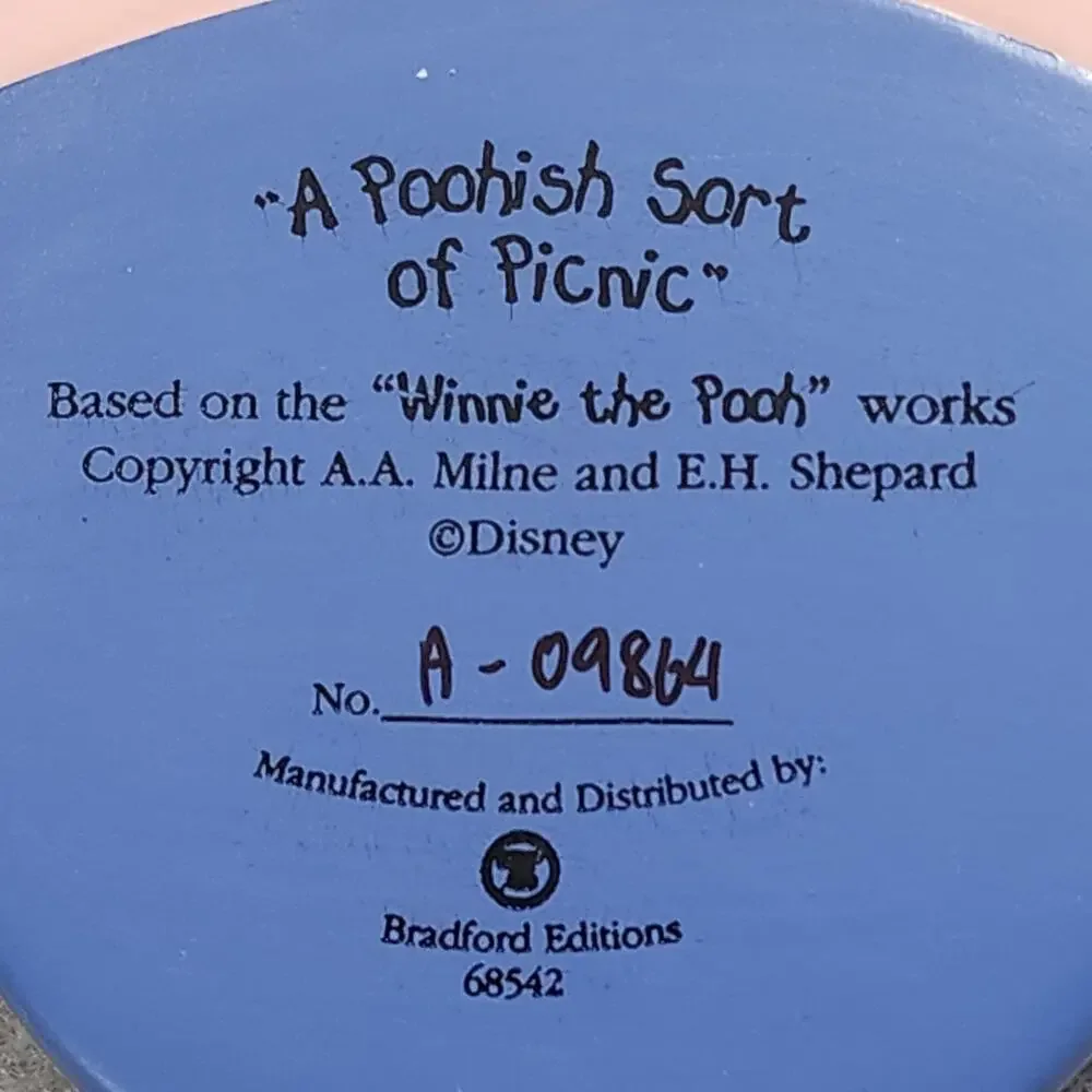 FISHIN' FOR FUN & A POOHISH SORT OF PICNIC Ornaments Poohs Honeypot Advent 68542